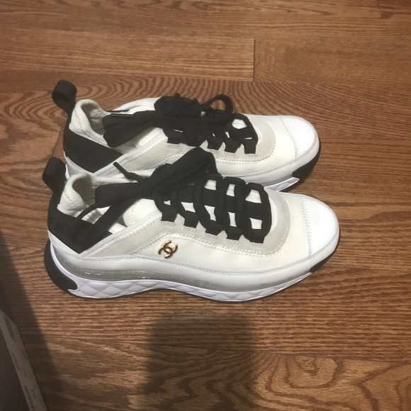 Authentic Chanel running shoes - Picture 3 of 8